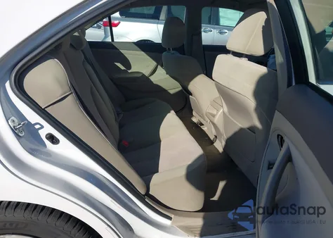 2011 Toyota Camry Le from USA, damaged, VIN 4T1BF3EK3BU604443